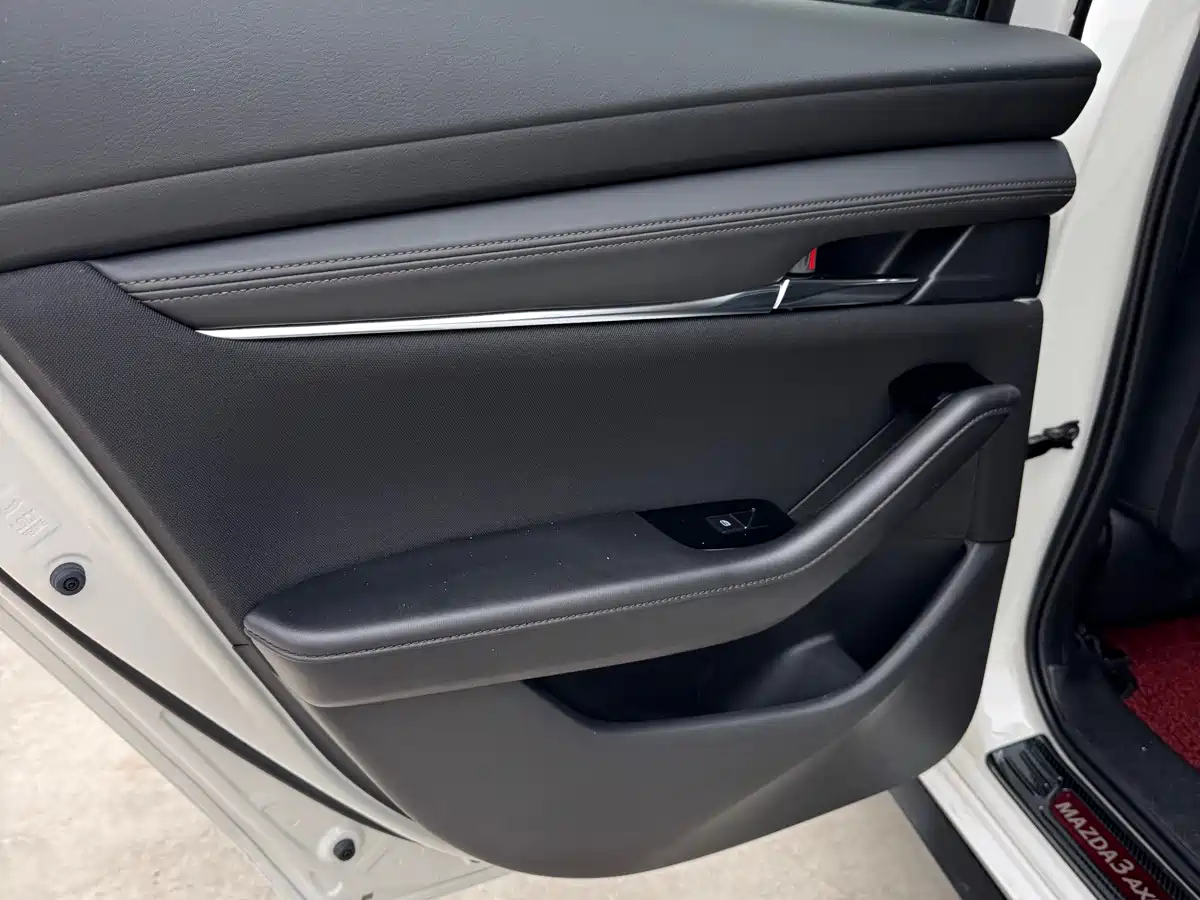 Mazda MAZDA3, миниатюра 11