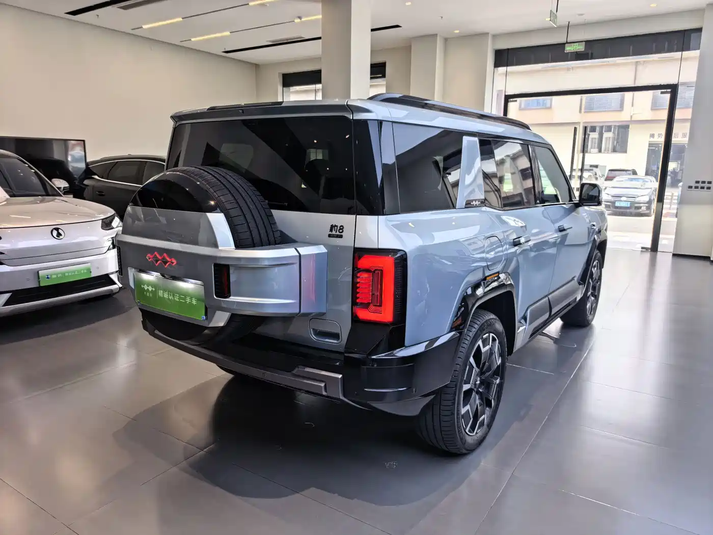 Fang Cheng Bao Leopard 8 2025 2025 Zhiyong Flagship 7-Seater