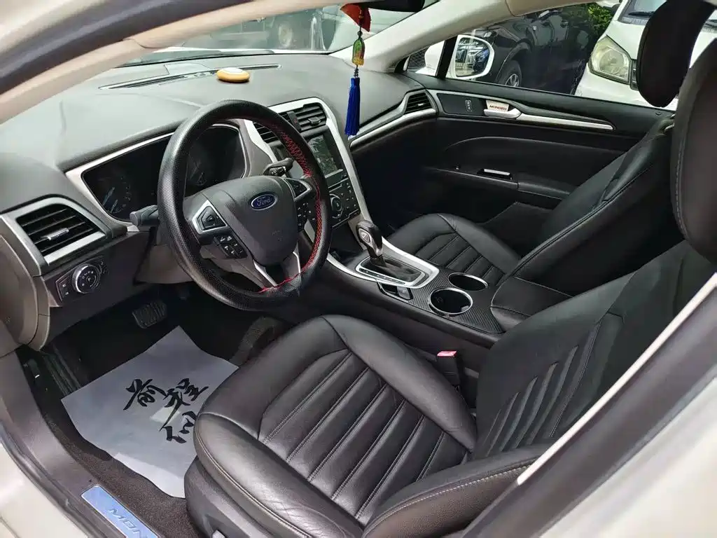 Фото 7 - Ford Mondeo