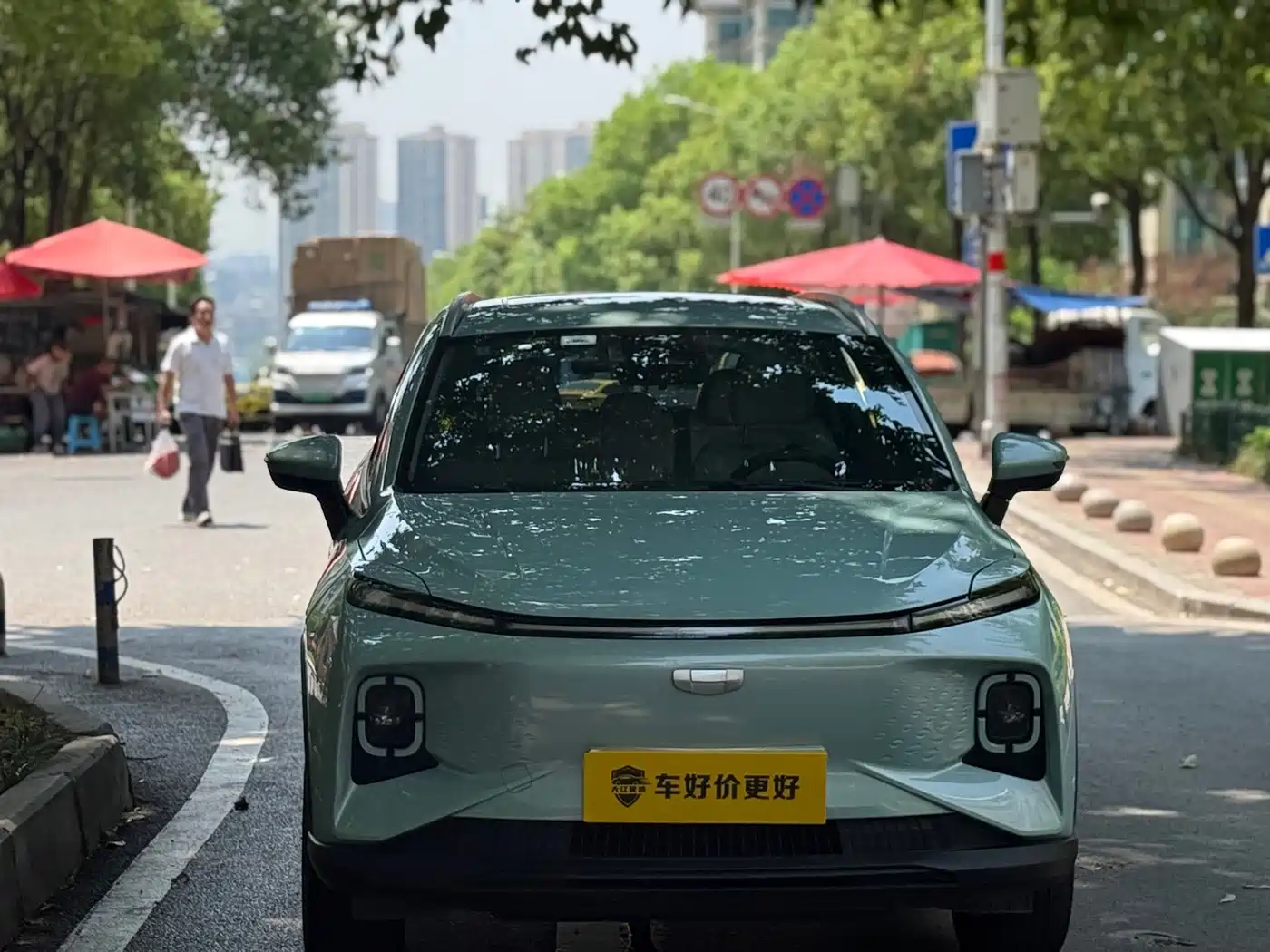 Фото 3 - Geely Geometry E Firefly