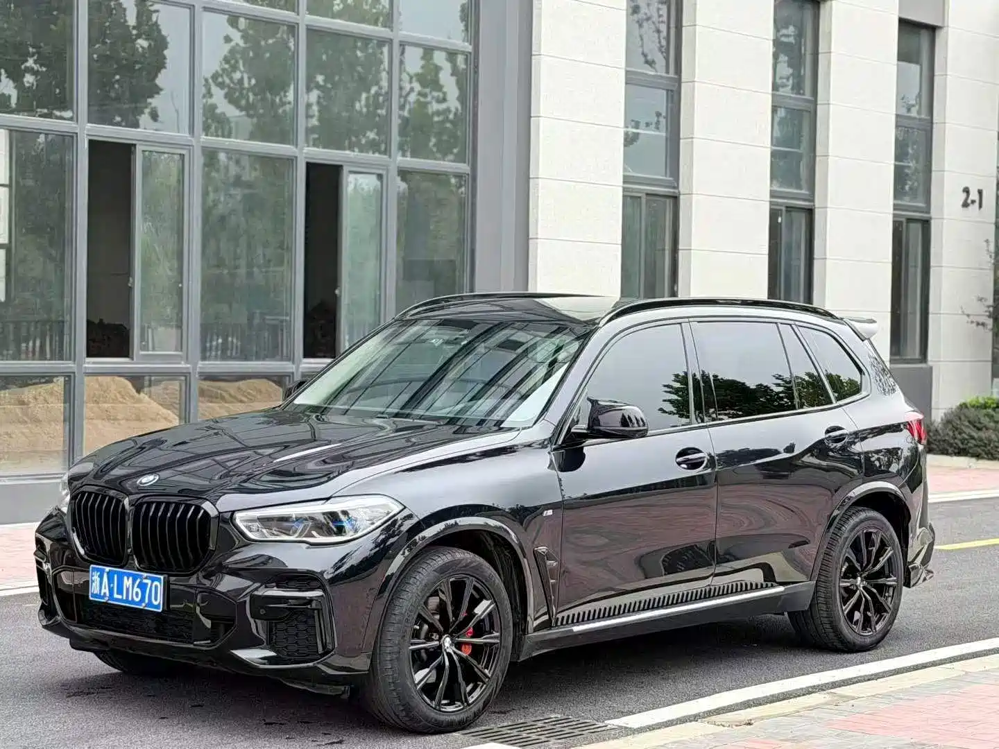 Фото 1 - BMW X5