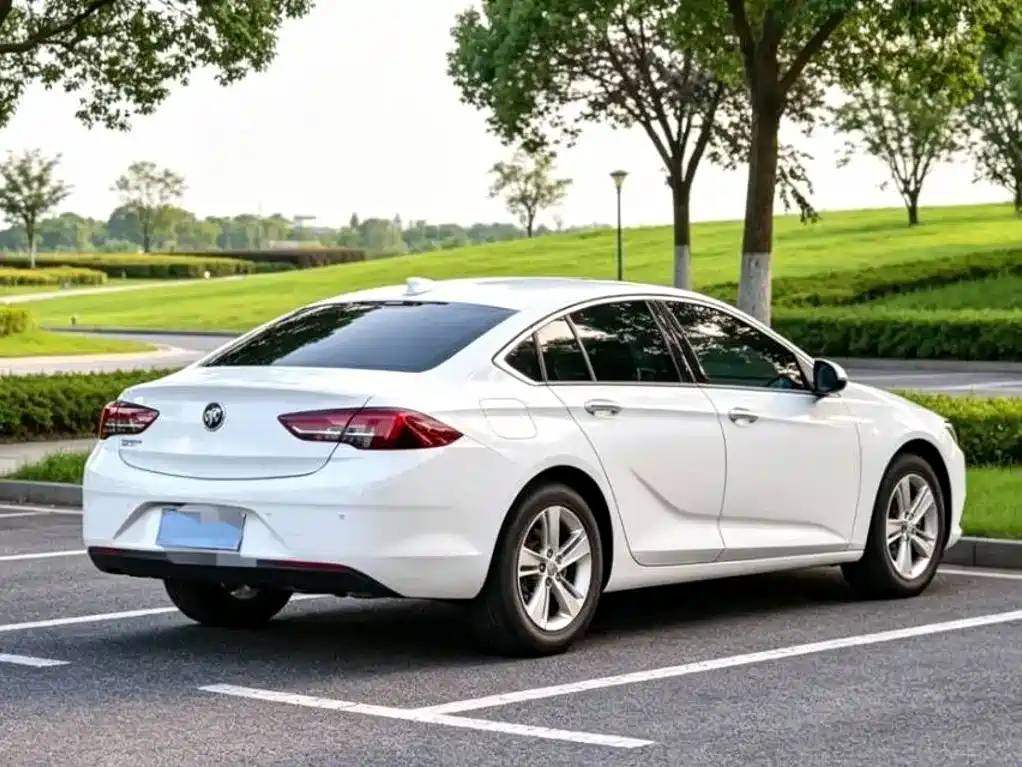 Фото 4 - Buick Regal
