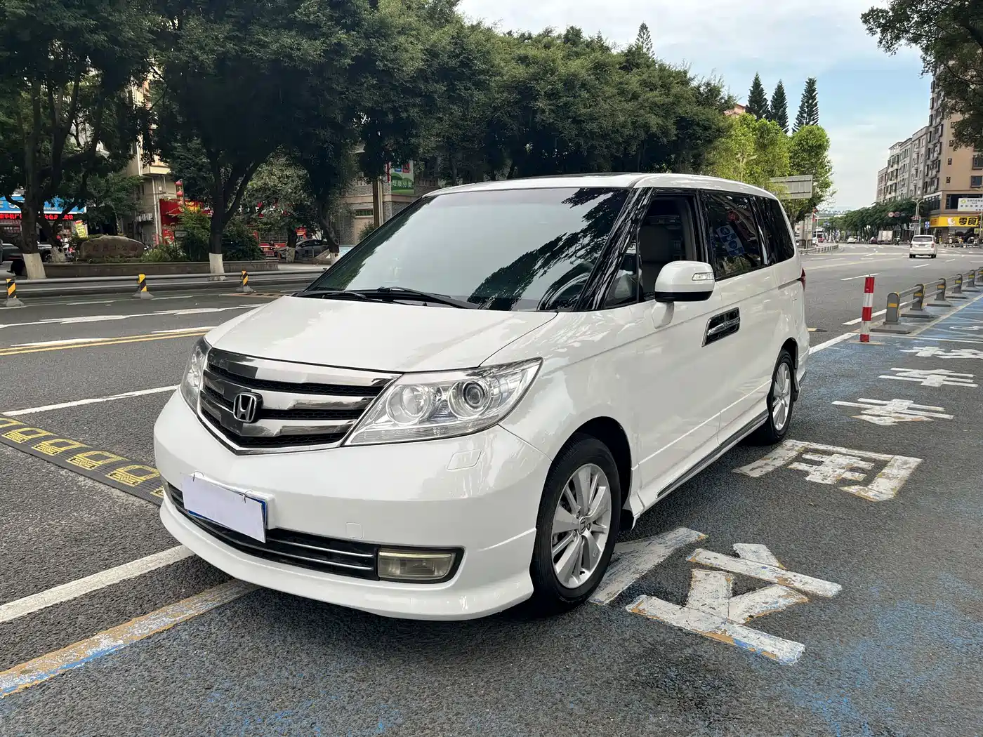 Honda Elysion 2012 2.4L VTi Luxury Edition