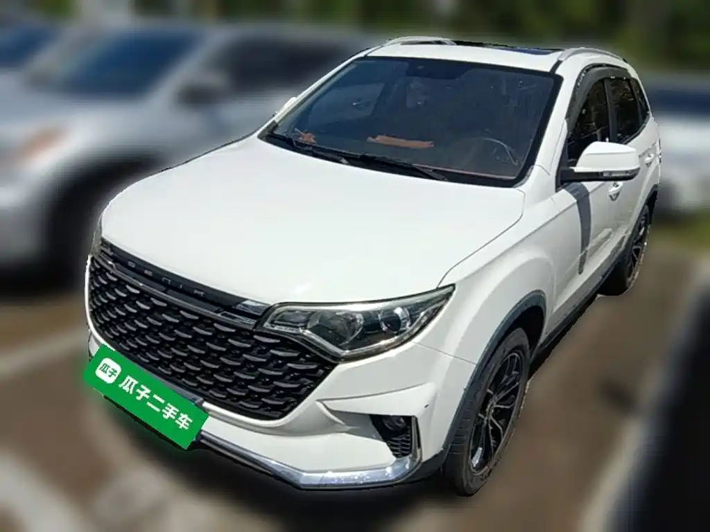 FAW Senya R7 2018 2018 R7C 1.6L Manual Luxury