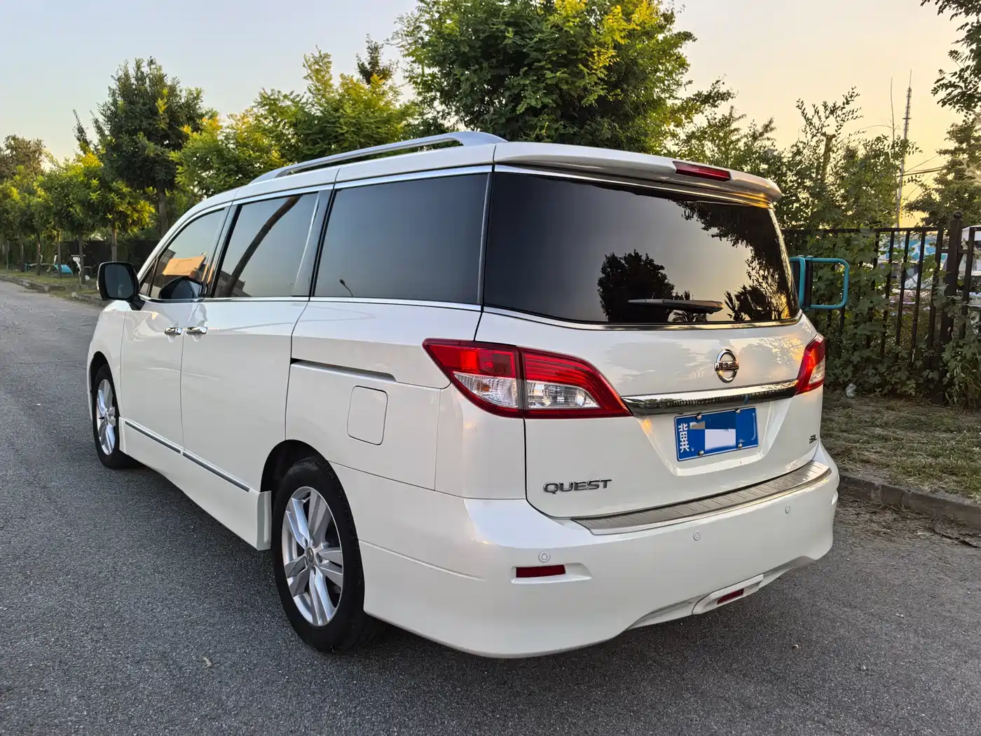 Nissan Quest 2017 2015 3.5L SL
