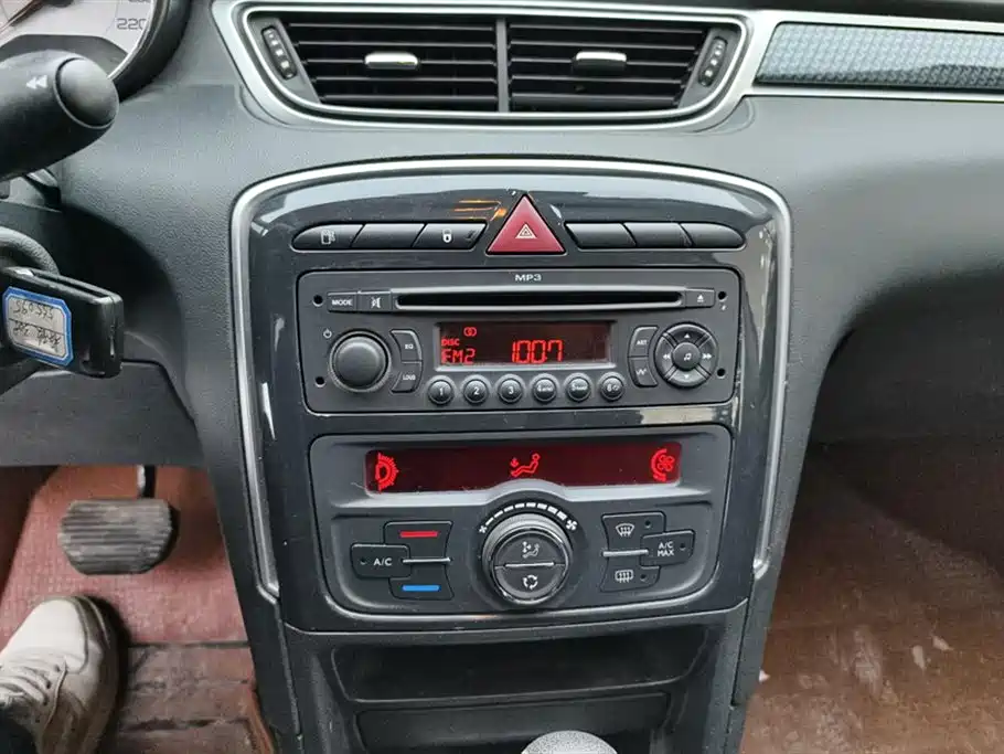 Peugeot 308 2013 2013 Model 1.6L Automatic Trend Style