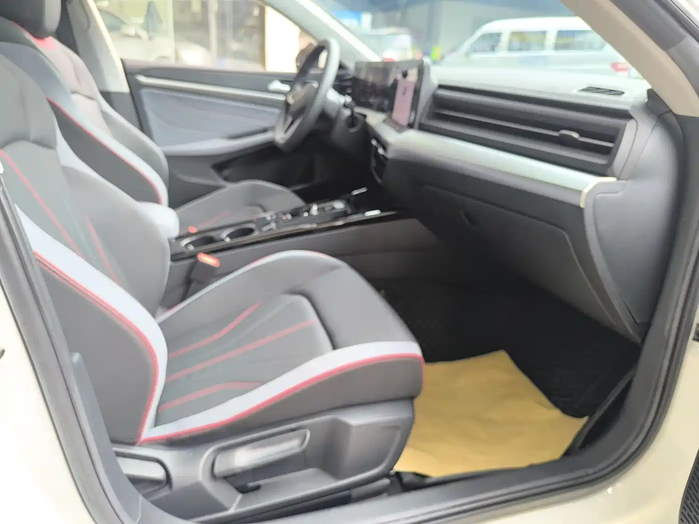 Volkswagen Lamando 2024 Lamando L 280TSI DSG Stylish Edition фото 6
