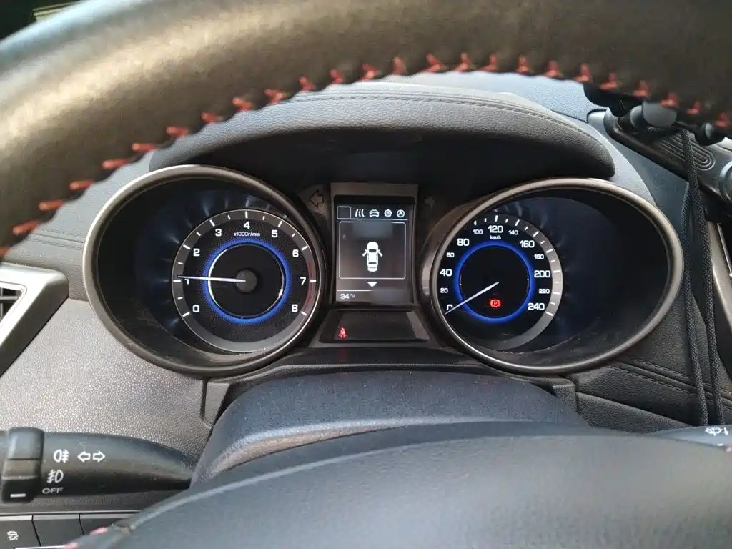 Фото 4 - Changan CS35