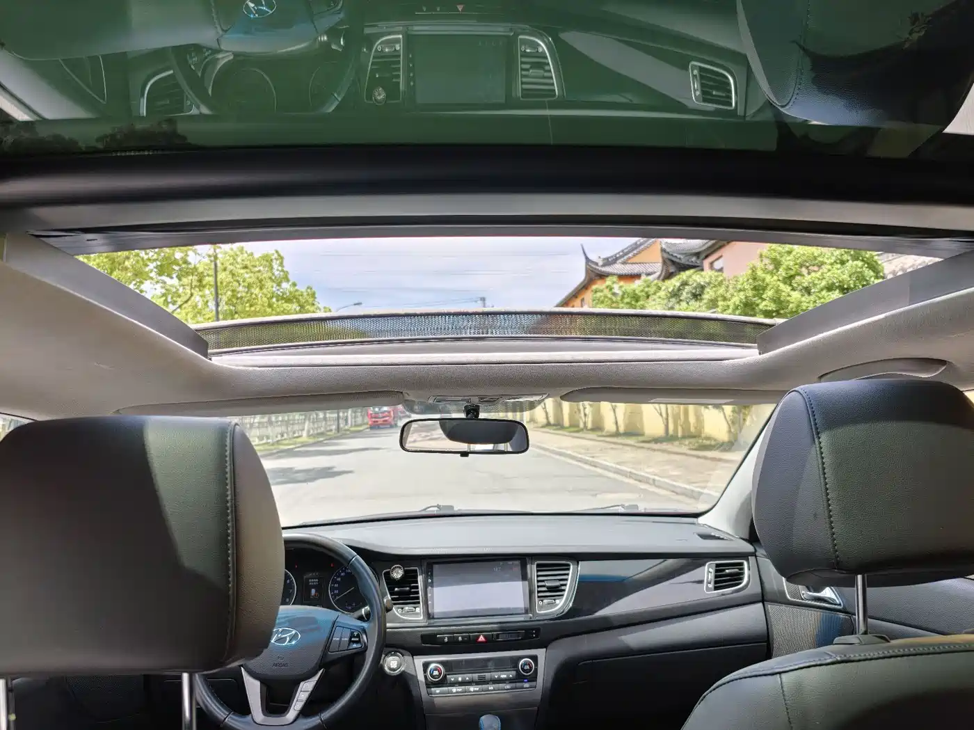 Hyundai Mistra 2014 1.8L Auto Premium DLX фото 8