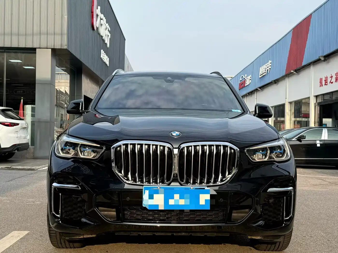 BMW X5 2023 xDrive 40Li M Sport Package