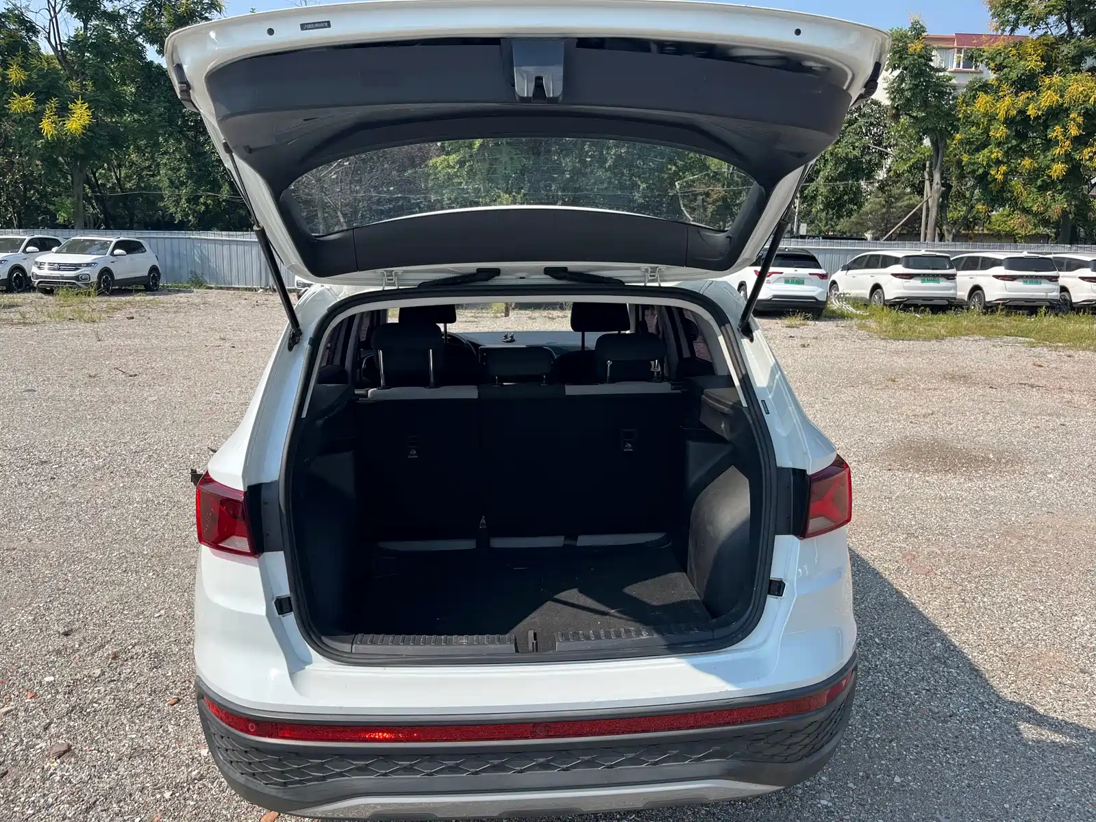 Photo 7 - Jetta VS5