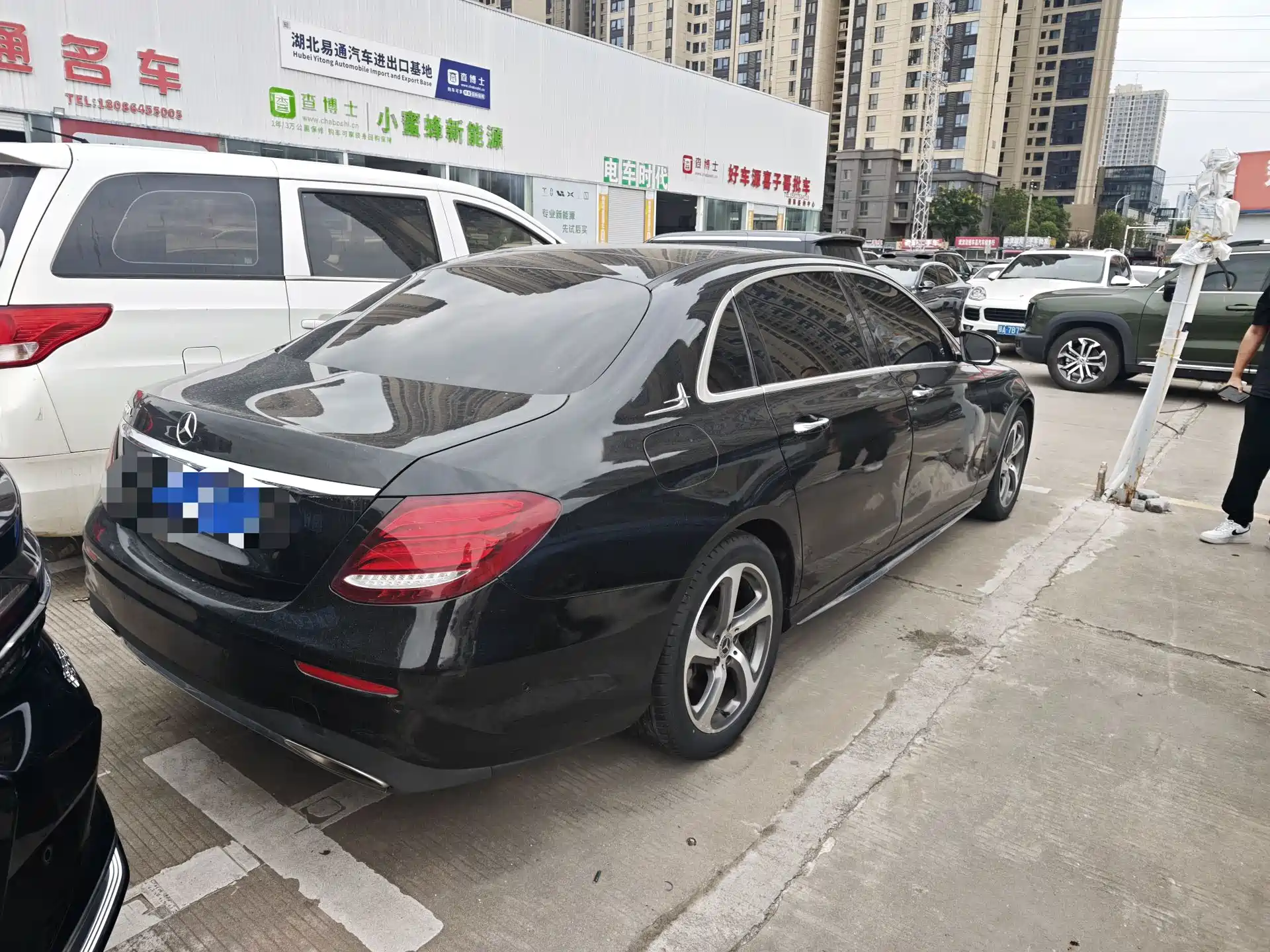 Photo 6 - Mercedes-Benz E-Class