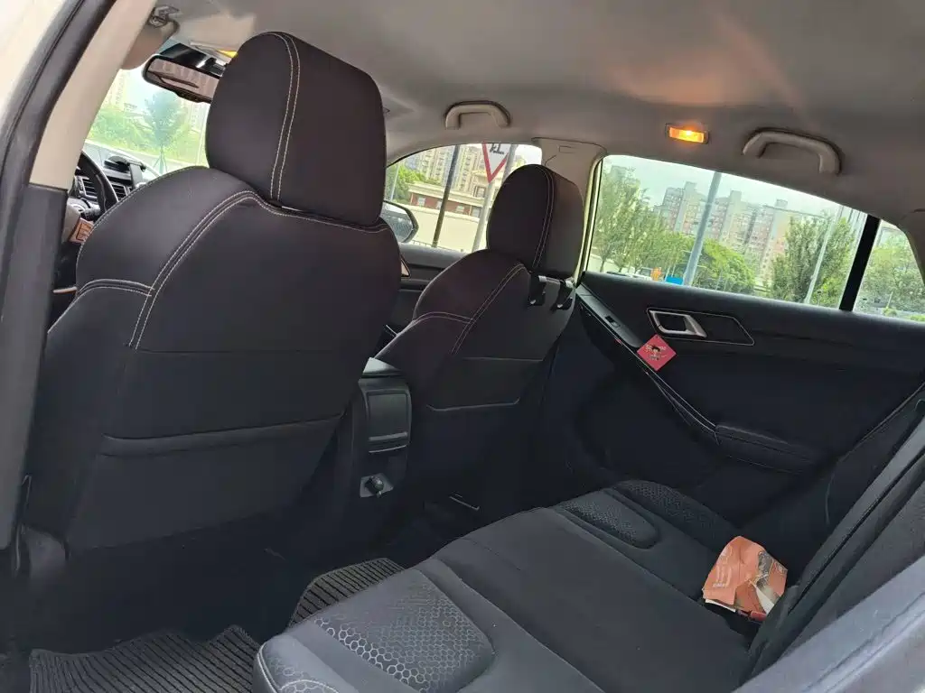 Jiangling Yusheng S330 2018 2016 1.5L GTDi Automatic 2WD Premium Edition