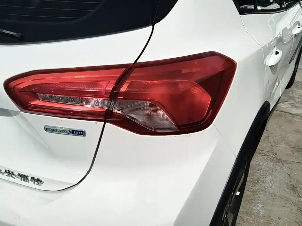 Ford Focus Active 2020 2020 EcoBoost 180 Auto Trendy Edition