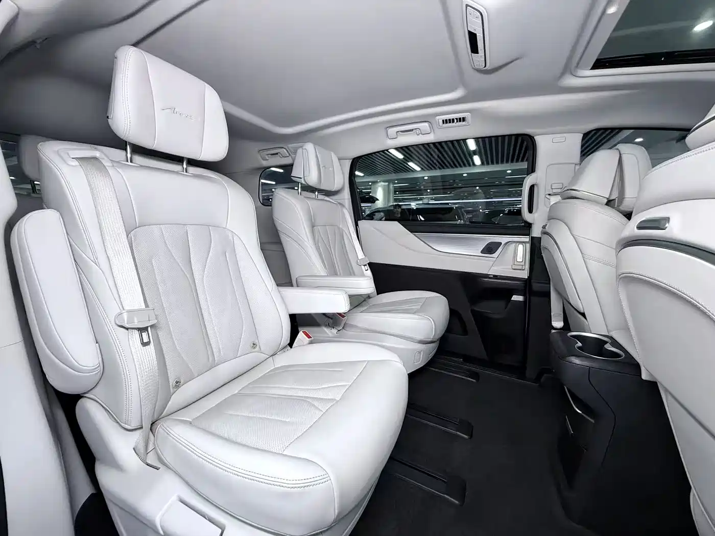 Buick GL8 New Energy 2024 2024 Landglory Smart Enjoy Edition 7-Seater