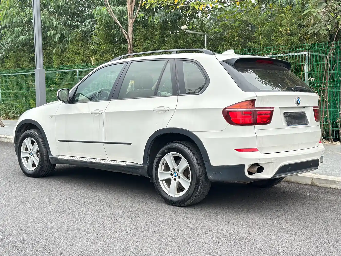 BMW X5 (Import) 2011 xDrive35i Luxury Edition фото 23