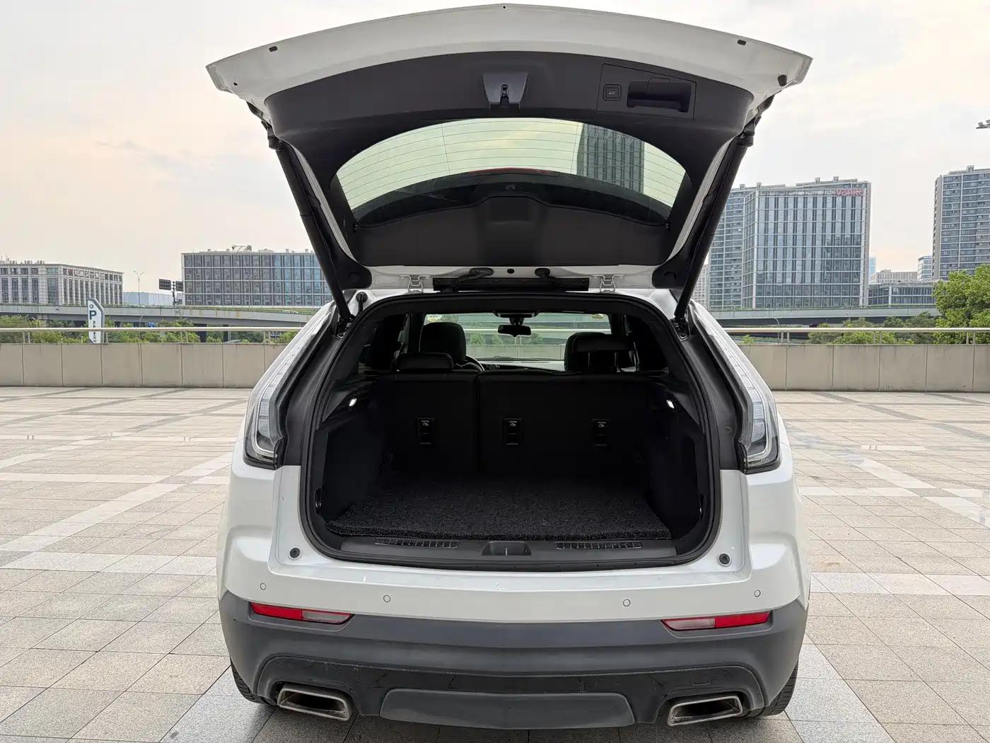 Фото 23 - Cadillac XT4