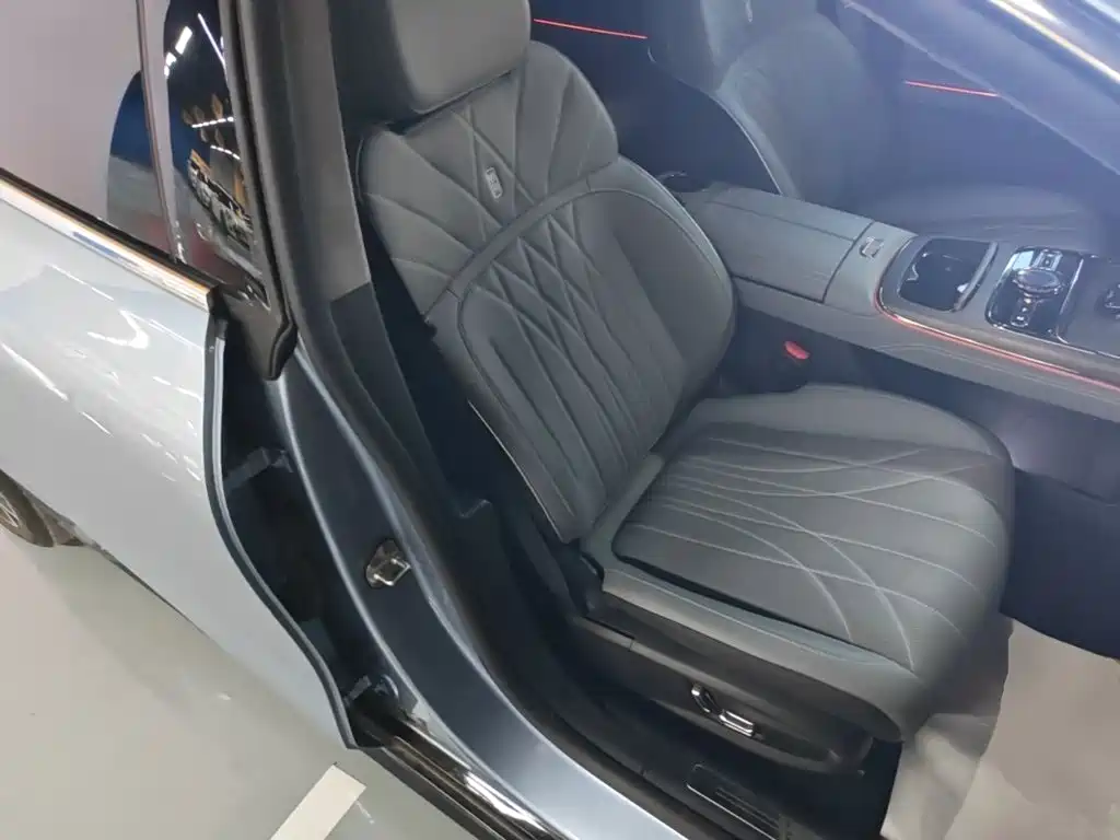 Geely Galaxy Galaxy E8 2025 2025 700km Long Voyage Smart Drive Edition