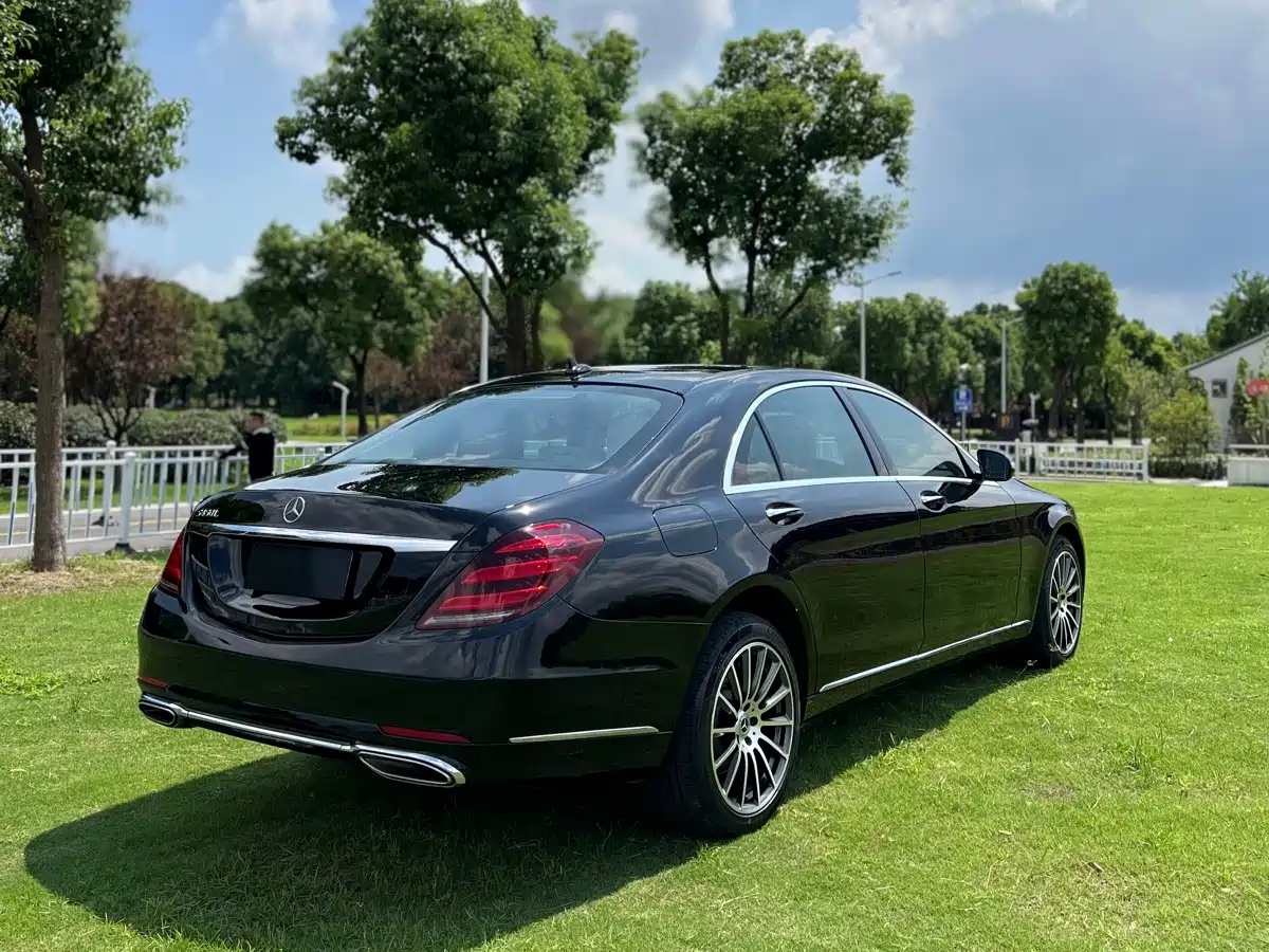 Фото 10 - Mercedes-Benz S-Class