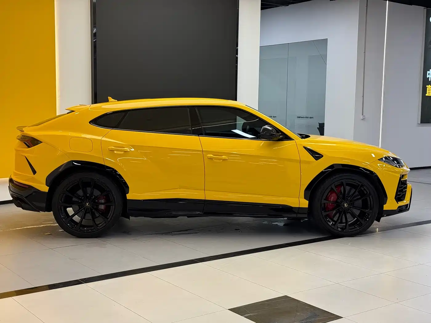 Lamborghini Urus 2023 2021 4.0T V8