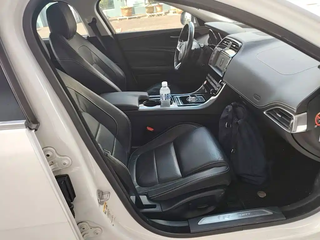 Jaguar XE 2015 2015 2.0T 200PS R-Sport