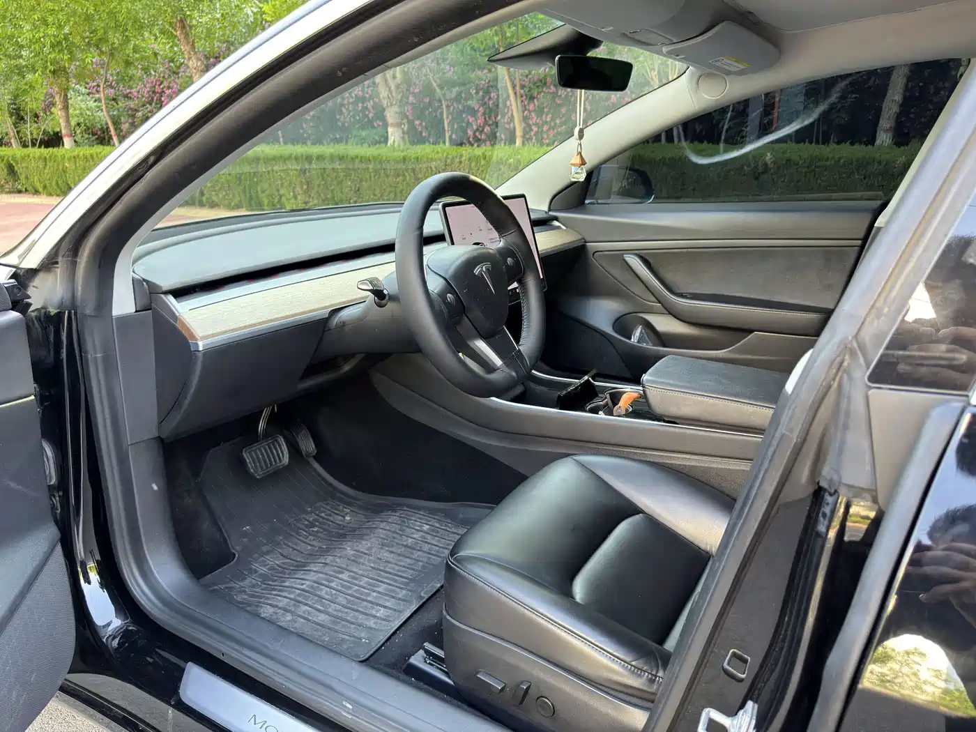 Tesla Model 3 2020 2019 Standard Range Rear-Wheel Drive Upgrade