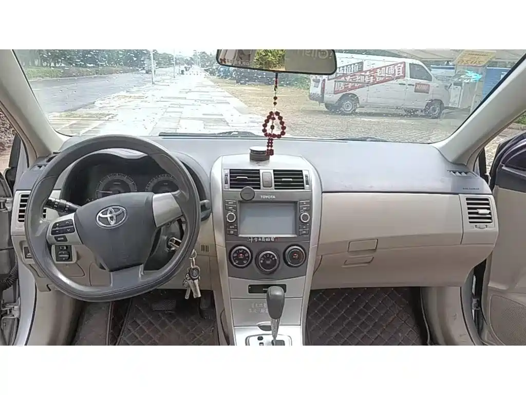 Photo 5 - Toyota Corolla