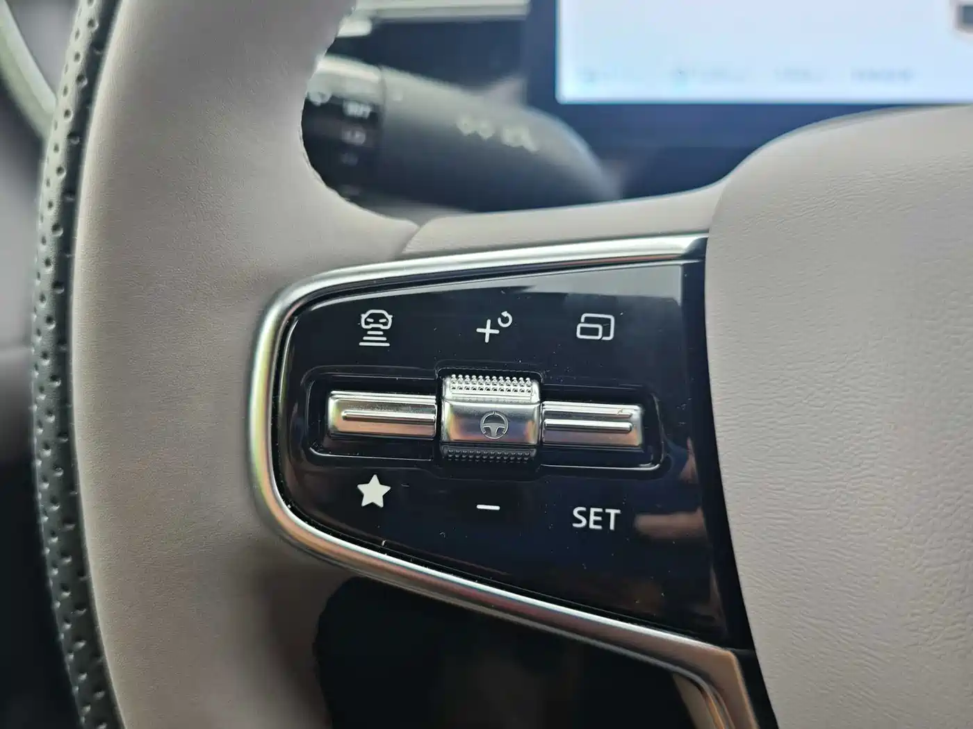 Roewe M7 DMH 2025 2025 1.5T 115km Standard