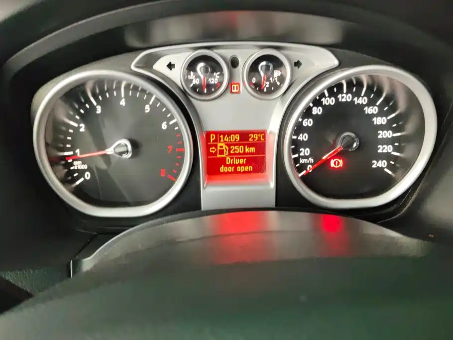 Ford Focus 2012 2012 Hatchback Classic 1.8L Auto Base