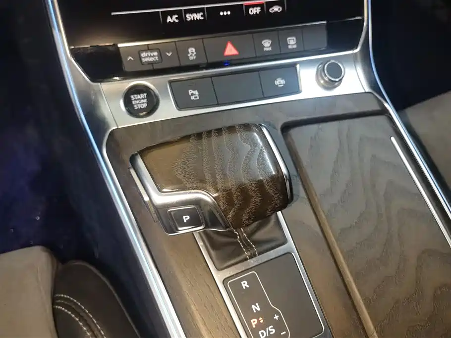 Audi A6L 2022 40 TFSI Luxury Dynamic фото 16