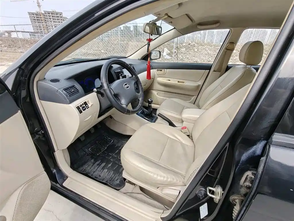 BYD F3 2012 Energy-saving Edition 1.5L Manual Standard фото 7