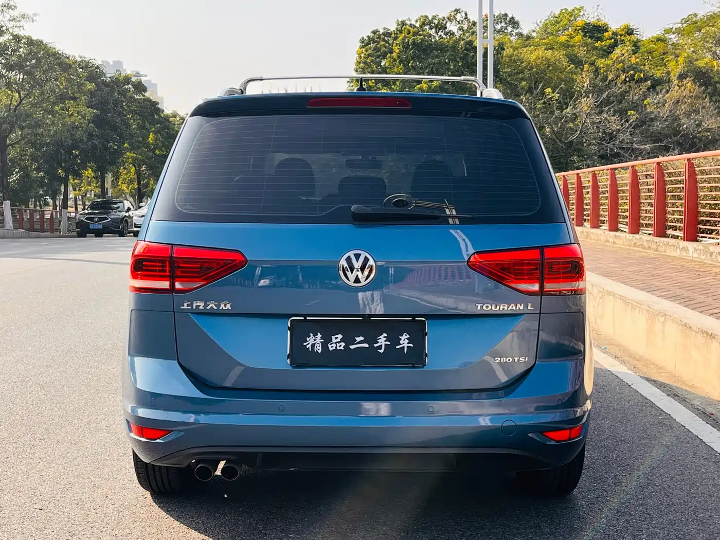 Volkswagen Touran 2018 Touran L 280TSI DSG Comfort Edition 7-seater China VI фото 18