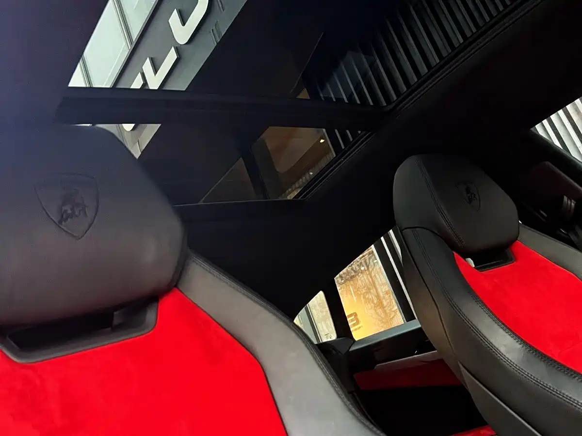 Lamborghini Urus 2019 2018 4.0T V8