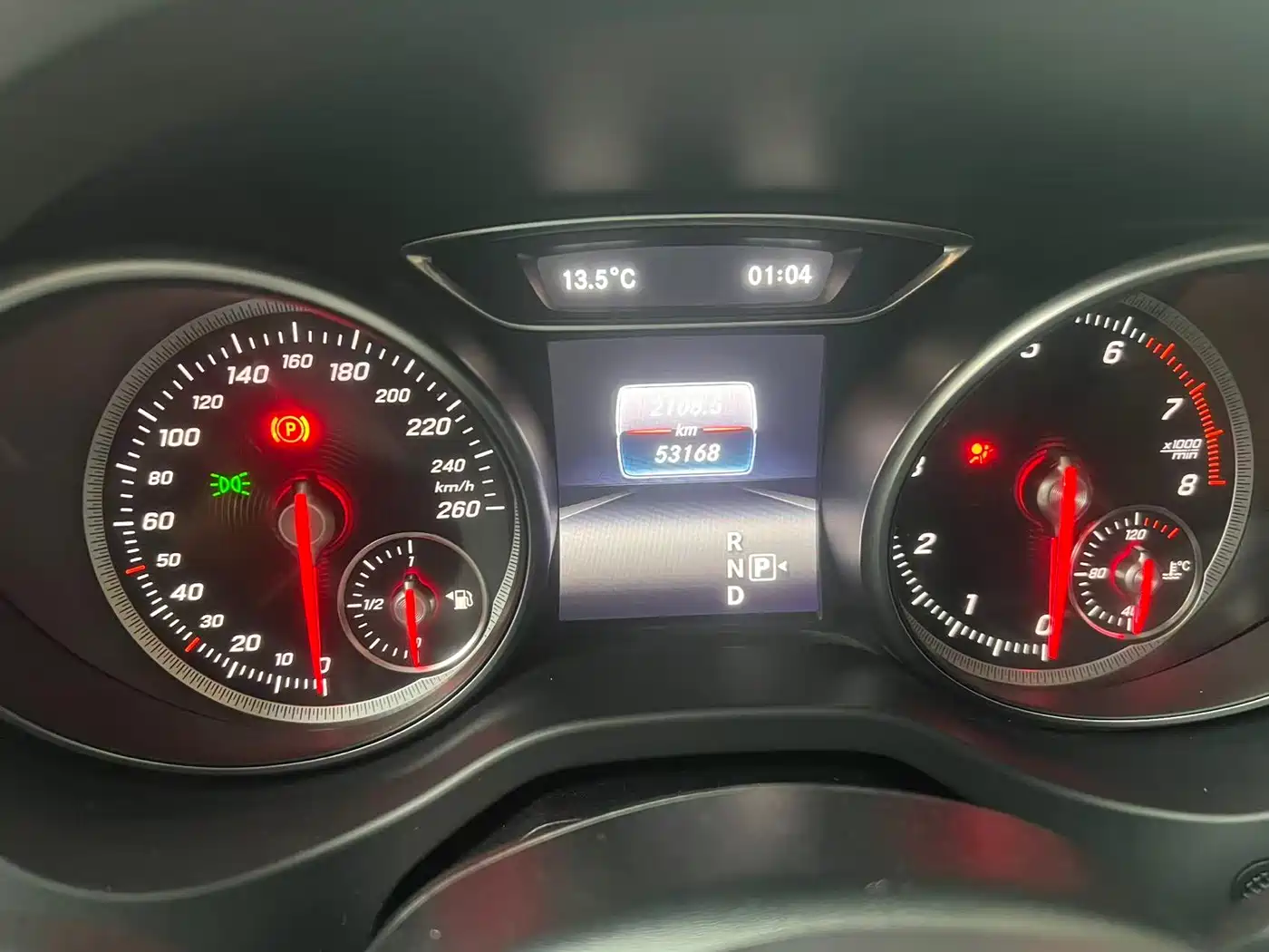 Mercedes-Benz GLA 2018 GLA 200 Dynamic фото 15