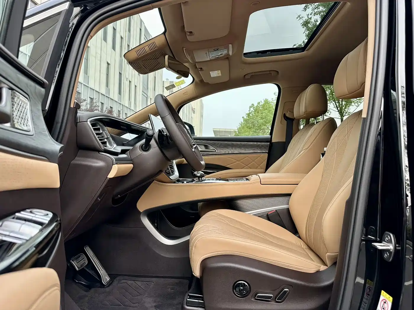 Denza D9 2025 DM-i Smart Driving Edition 1020 AWD Flagship фото 5