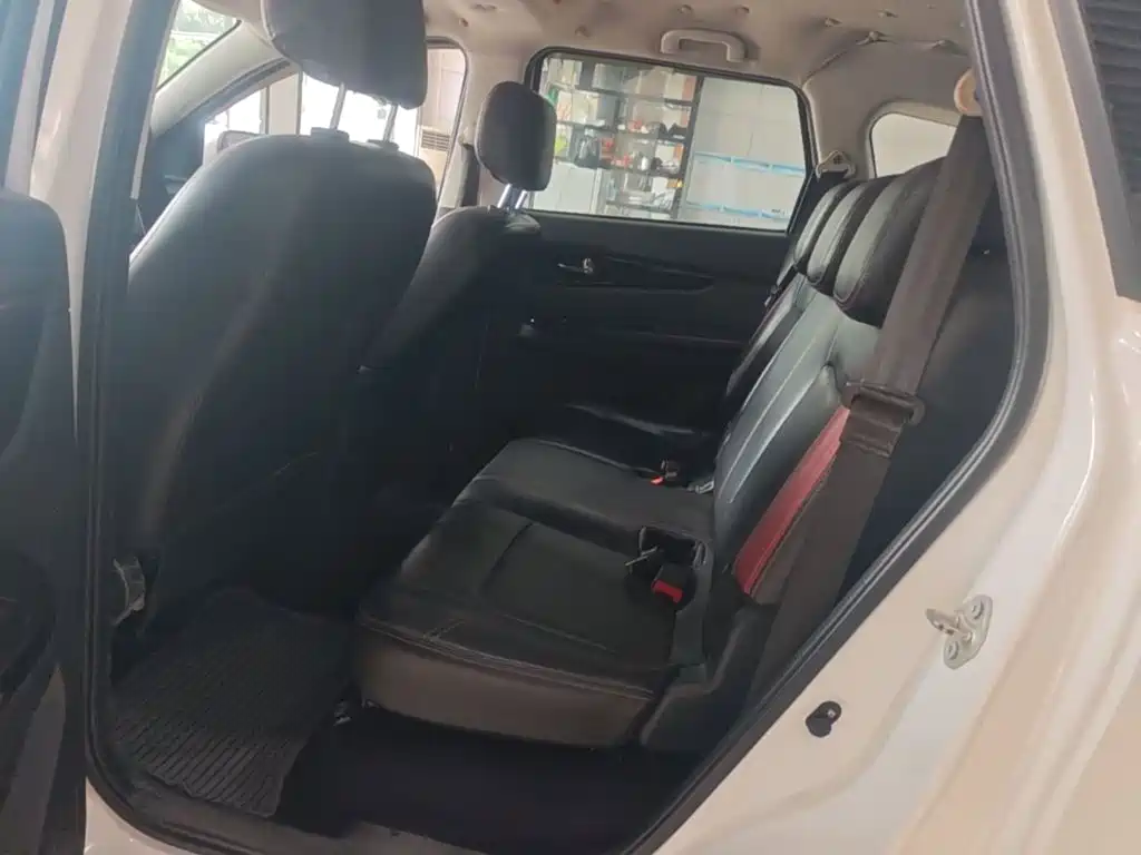 BAIC Huansu S3 2016 2016 1.5L Manual Luxury China V