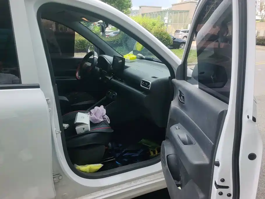 Wuling Motors Wuling Hongguang New Energy 2026 2025 Model Range Extender Hybrid 50KM Standard