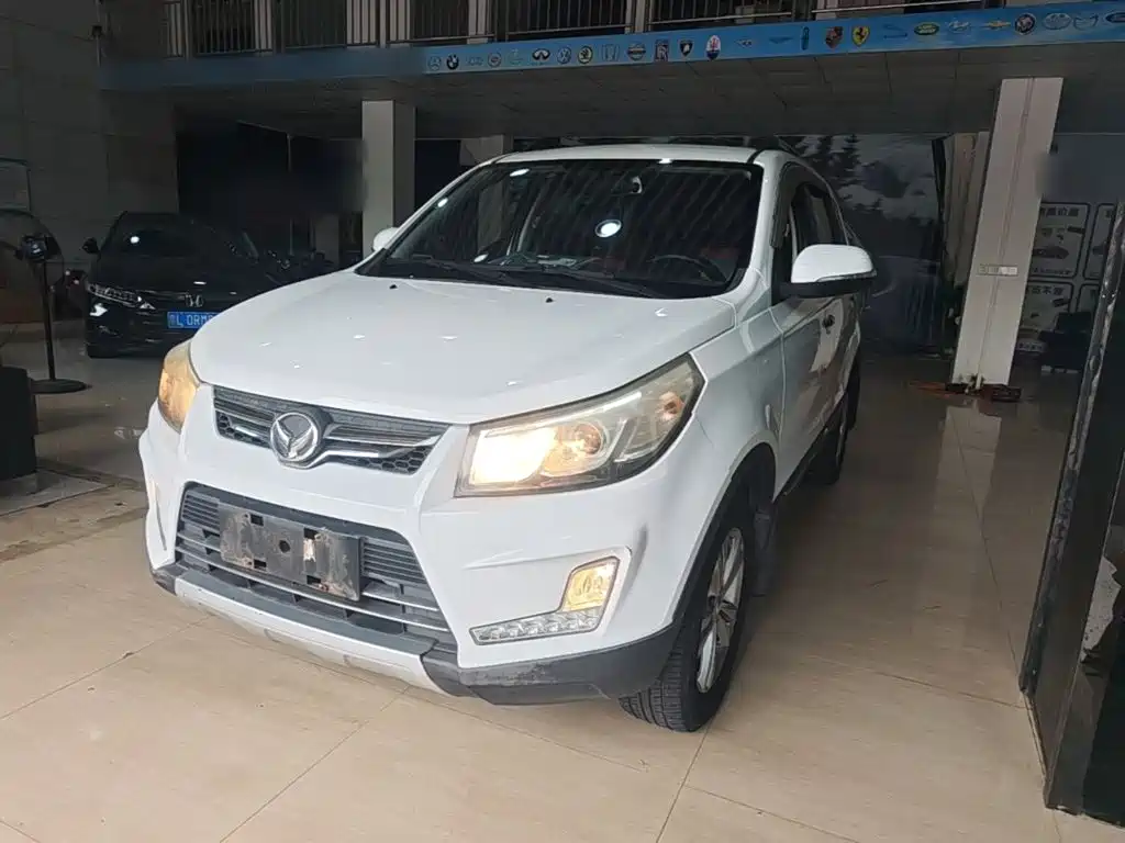 BAIC Huansu S3 2016 2016 1.5L Manual Luxury China V