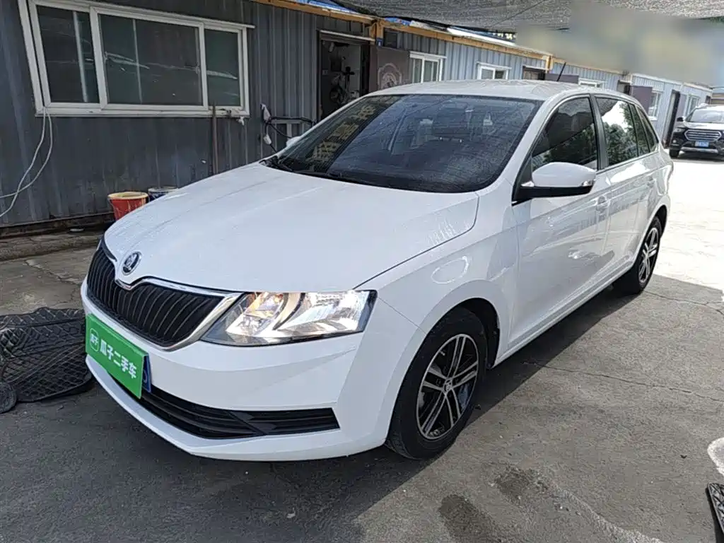 Škoda Skoda Rapid Spaceback 2019 Facelift 1.5L Automatic Standard Version China VI фото 2