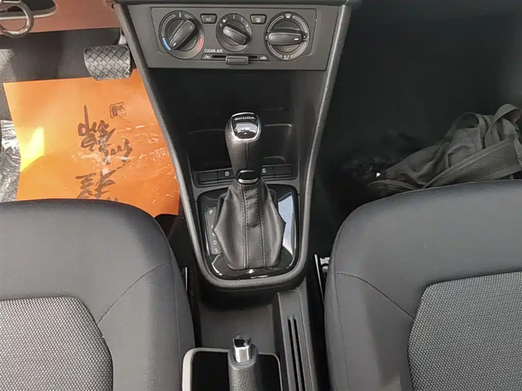 Škoda Skoda Rapid Spaceback 2019 Facelift 1.5L Automatic Standard Version China VI фото 14