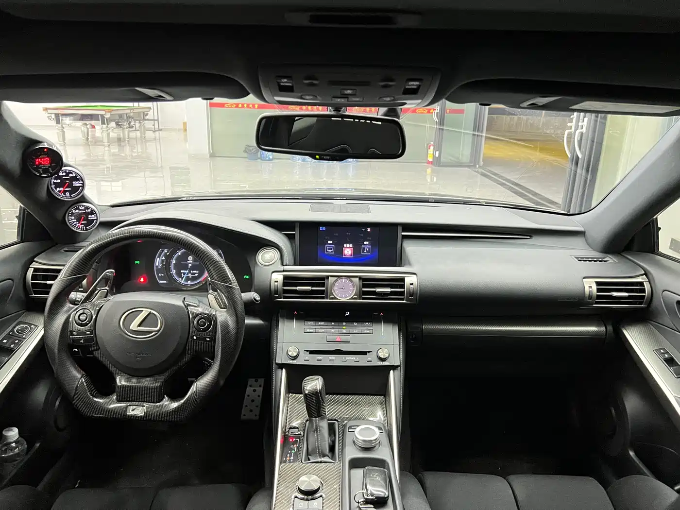 Lexus IS 2015 200t F SPORT фото 11