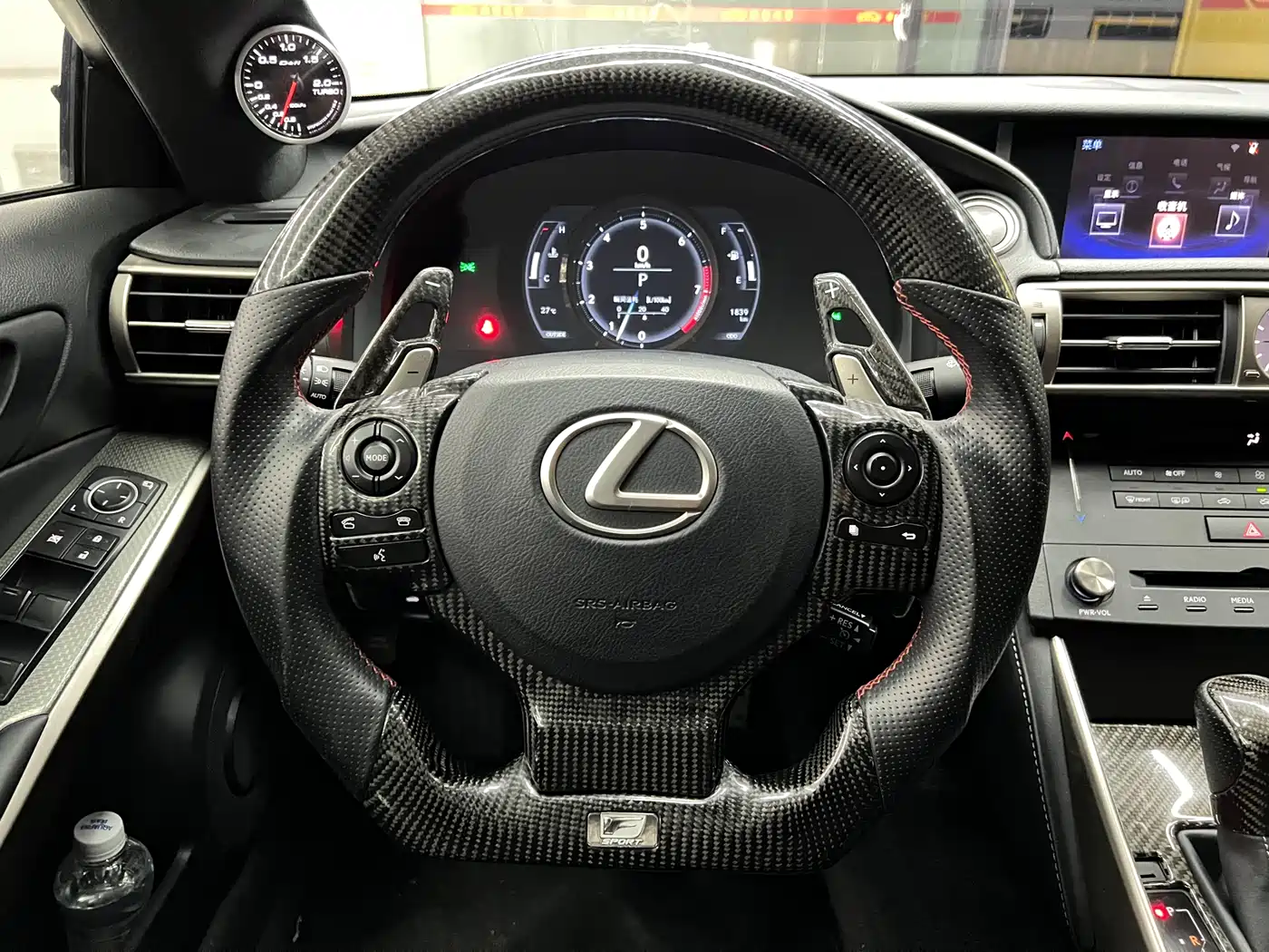 Lexus IS 2015 200t F SPORT фото 13