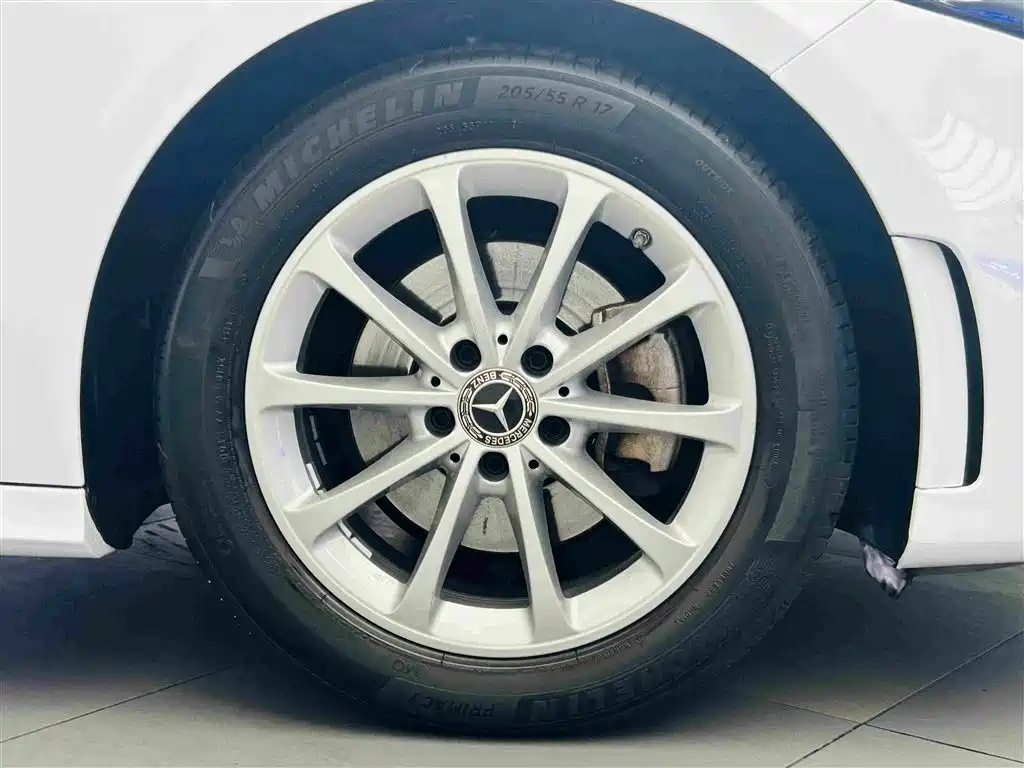Фото 10 - Mercedes-Benz A-Class