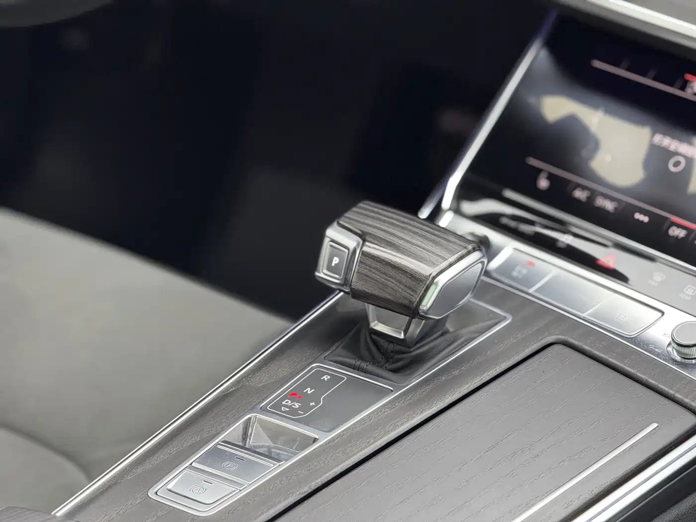 Audi A6L 2024 45 TFSI quattro Premium Dynamic фото 12