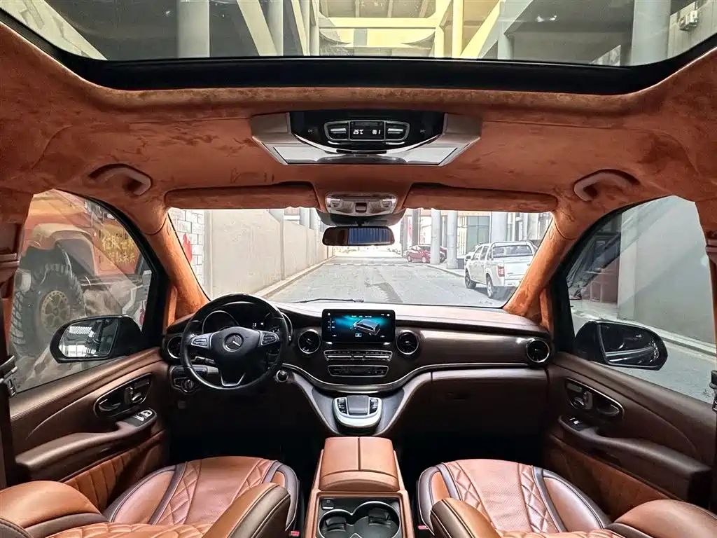 MERCEDES-BENZ V CLASS