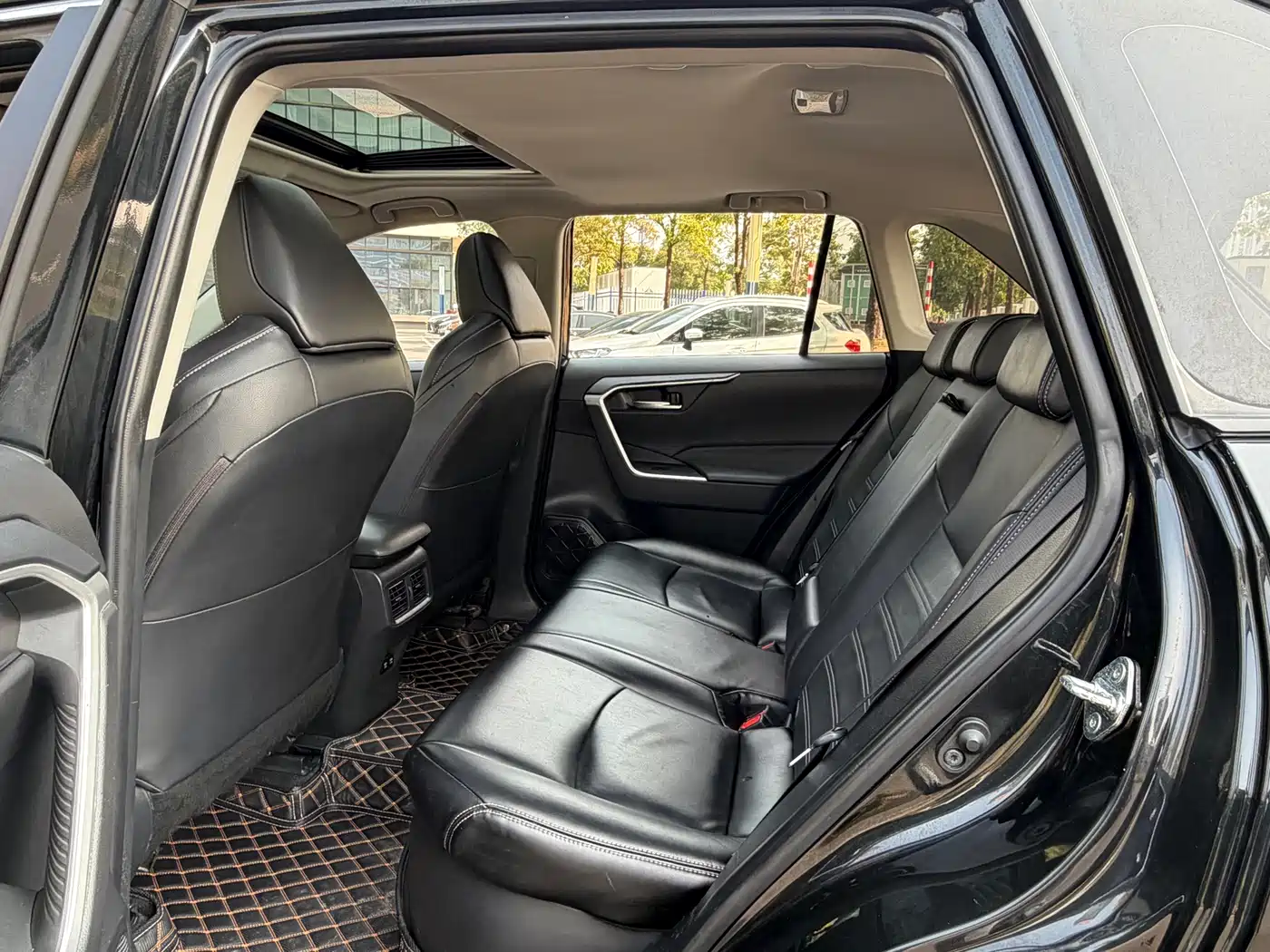 Toyota Wildlander 2021 2021 Hybrid 2.5L E-CVT 2WD Luxury Edition
