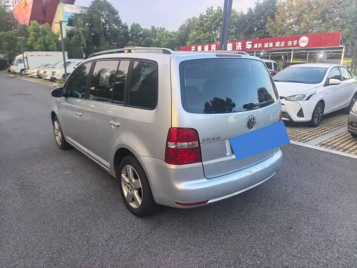 Volkswagen Touran 2013 2013 1.4T DSG Comfort 5-seater