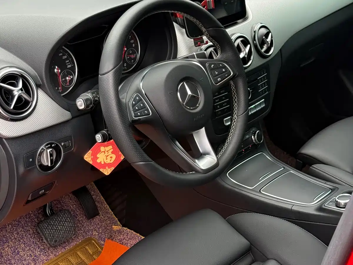 Mercedes-Benz B-Class 2017 B 200 Dynamic фото 12