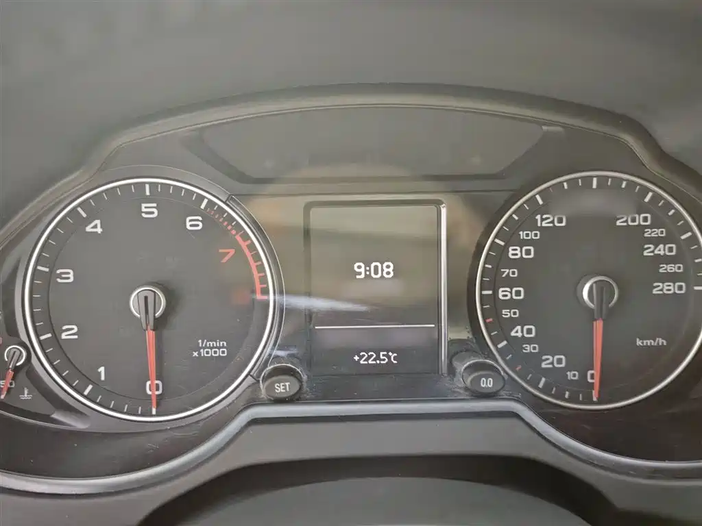 Audi Q5 2016 40 TFSI Technology Model фото 4