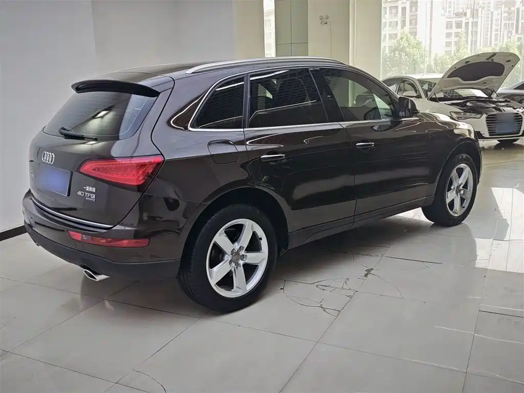 Audi Q5 2016 40 TFSI Technology Model фото 10